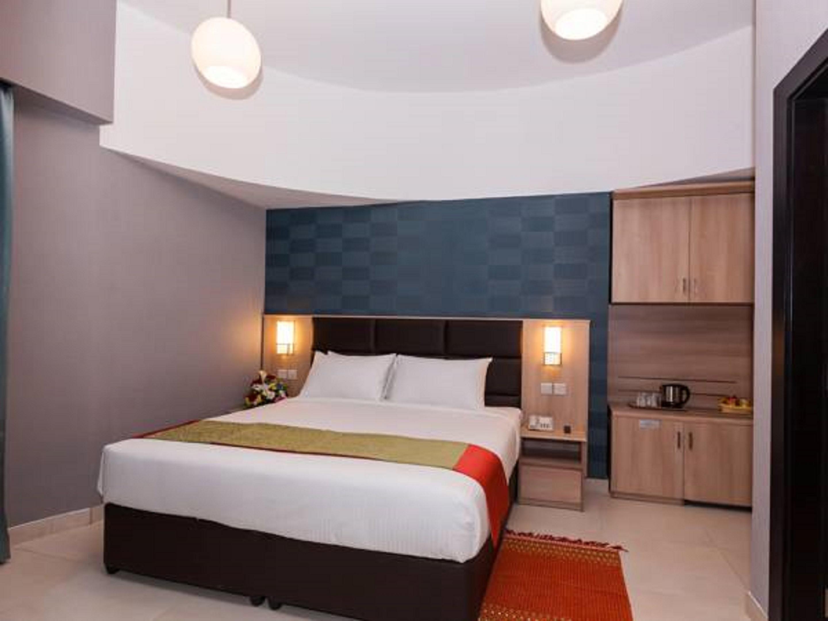 Florida Square Hotel Dubai Esterno foto