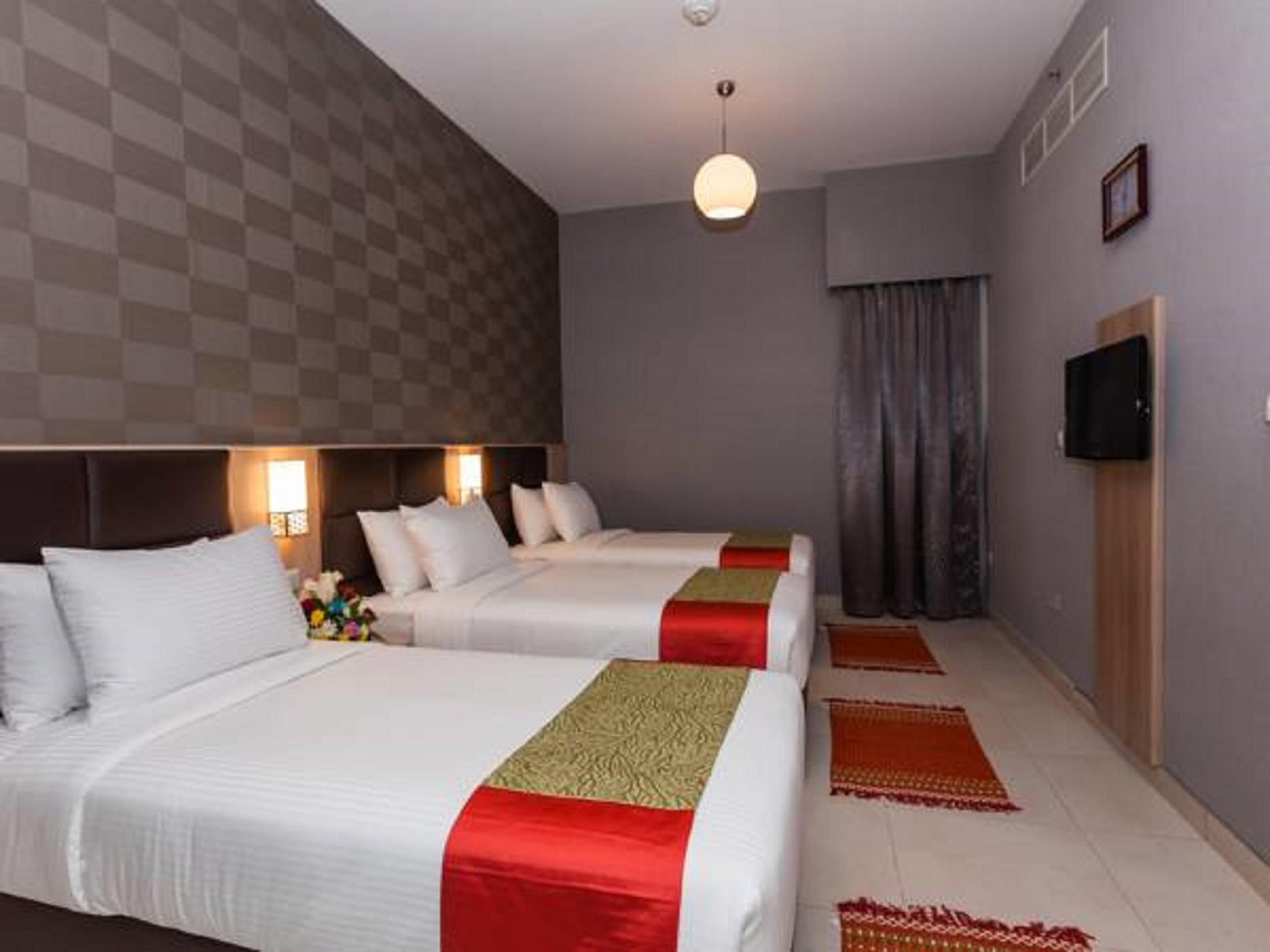 Florida Square Hotel Dubai Esterno foto