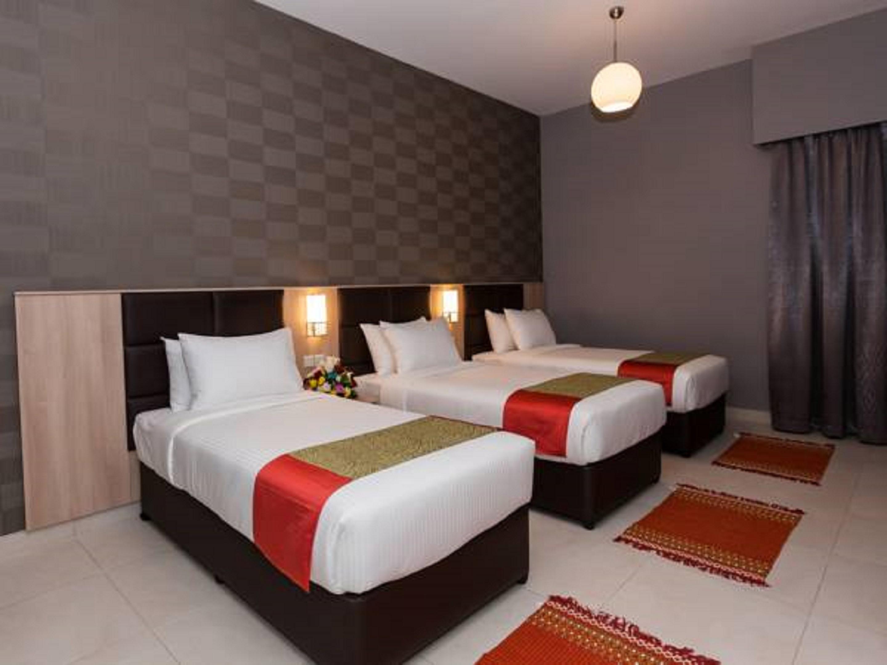 Florida Square Hotel Dubai Esterno foto