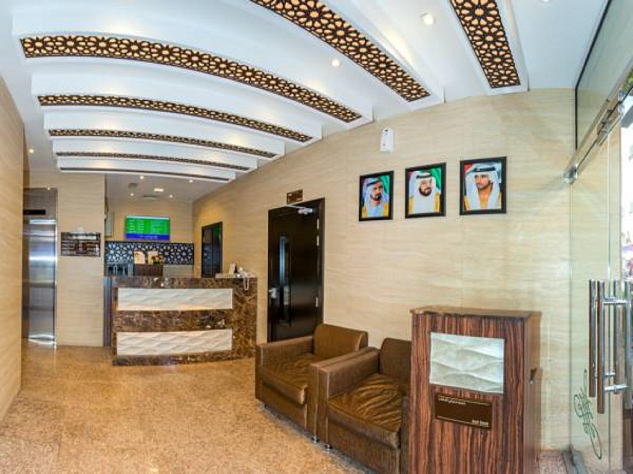 Florida Square Hotel Dubai Esterno foto