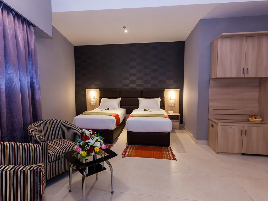 Florida Square Hotel Dubai Esterno foto